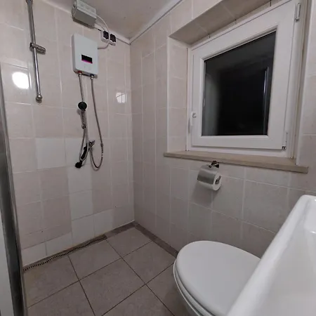 Planinski Dom Jance Vendégház Ljubljana