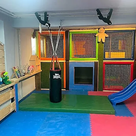 Gostinjska kuća Planinski Dom Jance 3*