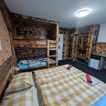 Planinski Dom Jance Vendégház *
